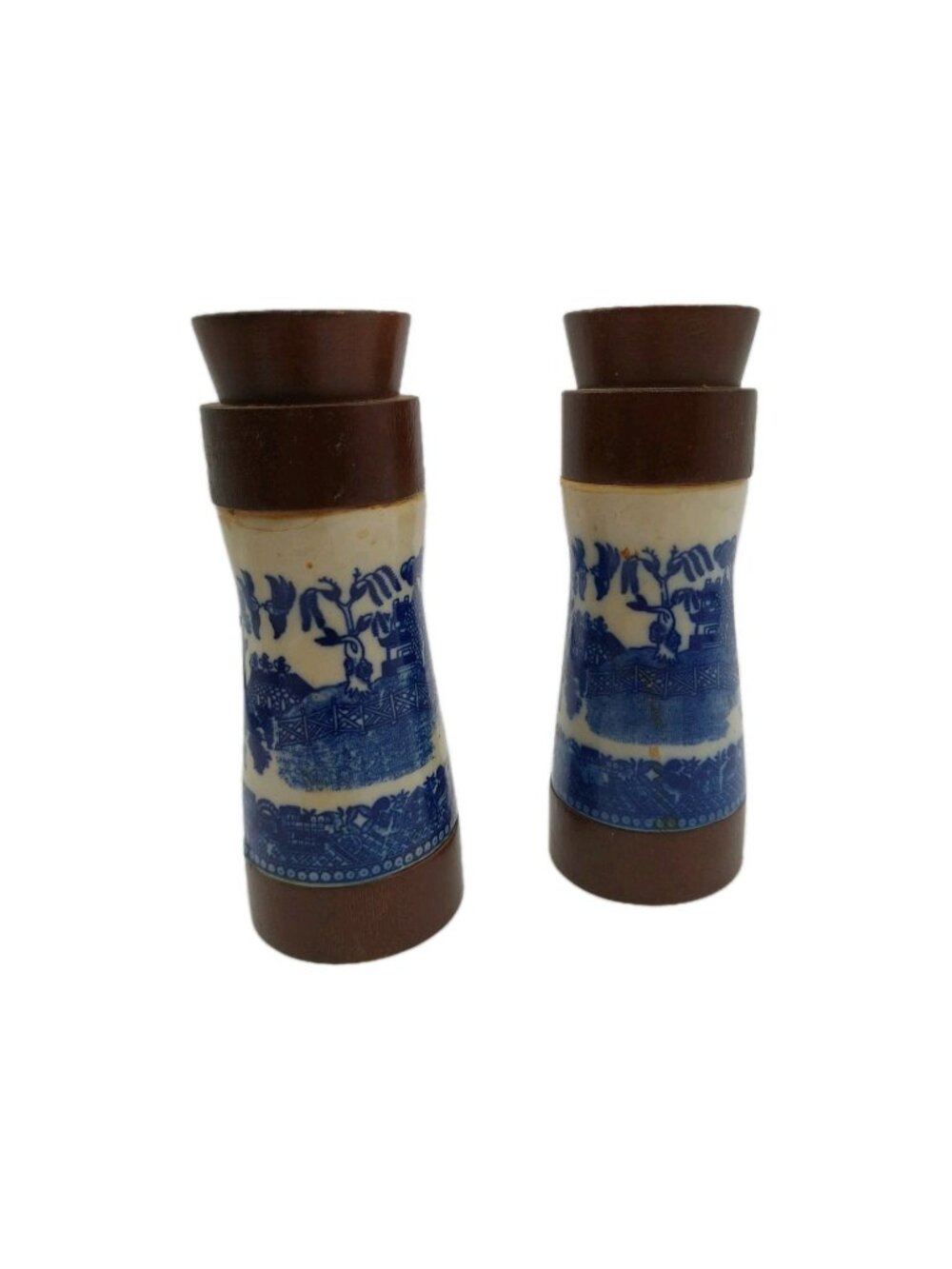 Blue Willow Faux Wood Salt And Pepper Shakers READ Vintage